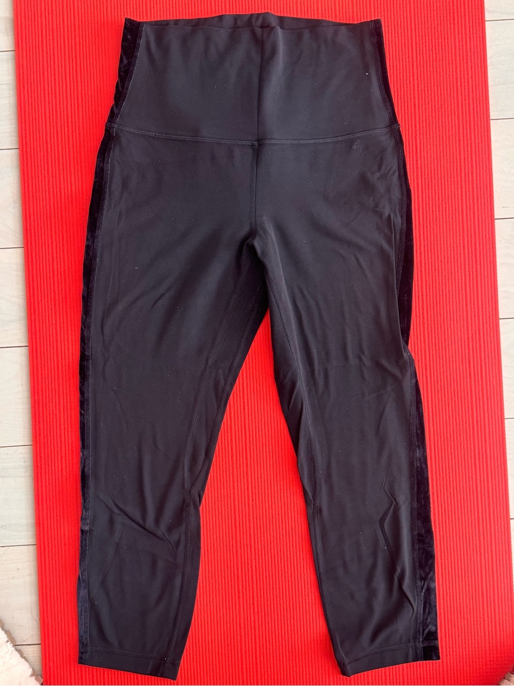 lululemon athletica Black High-Rise Leggings with Velvet Side Panels